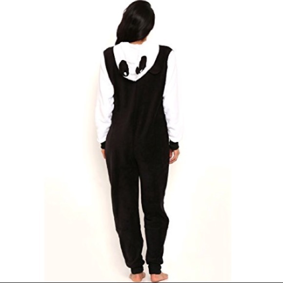 Panda Onesie 🐼 - Picture 2 of 2